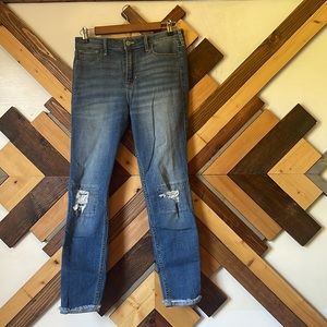 Hollister High-Rise Crop Super Skinny size 28